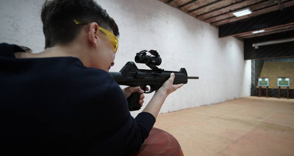 Сергей Абрамов - В школах хотят ввести уроки обращения с огнестрельным оружием - m24.ru - Россия