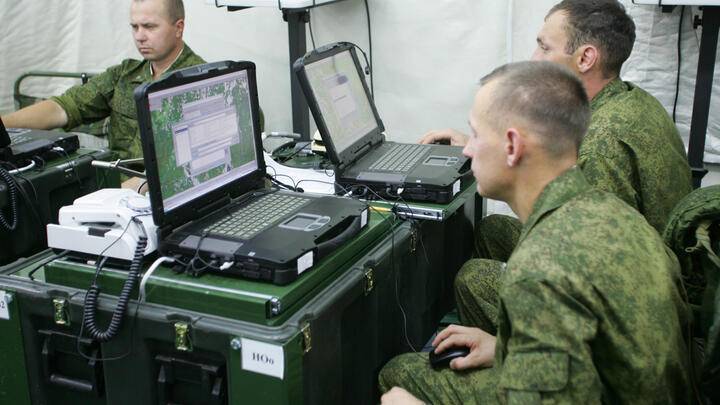 Во время учений в Центральном военном округе Минобороны РФ протестировало «военный интернет» - ru-bezh.ru - Россия - Минобороны