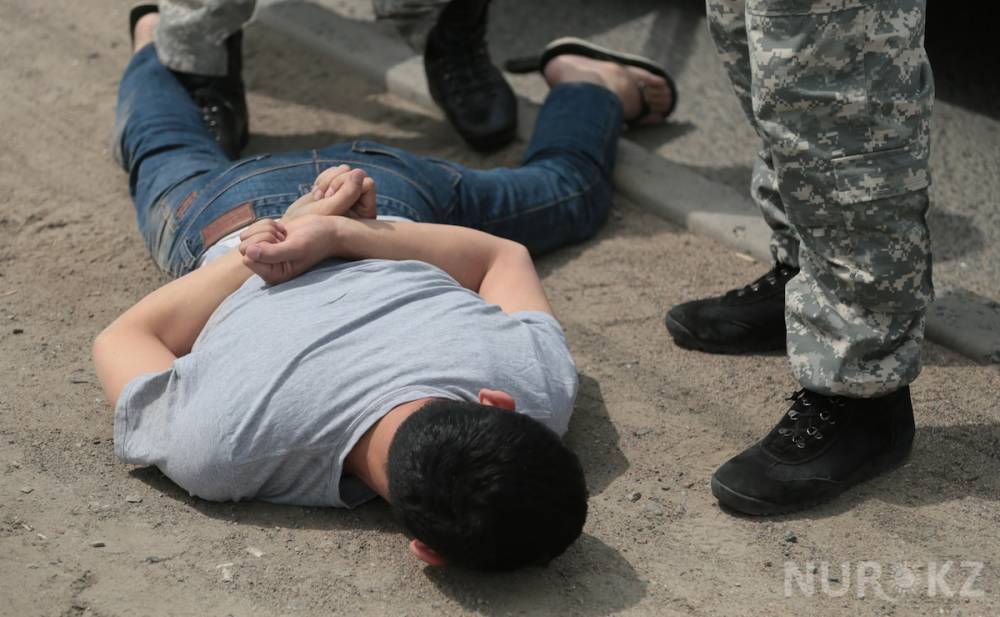 Мужчину с тысячей доз героина задержали во время спецоперации в Нур-Султане - nur.kz - Нур-Султана