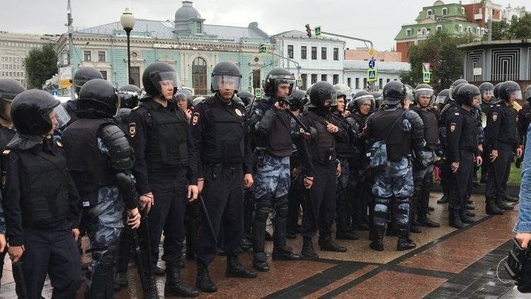 Гаспарян призвал покарать вооруженных участников незаконного митинга в Москве - polit.info - Москва - Россия
