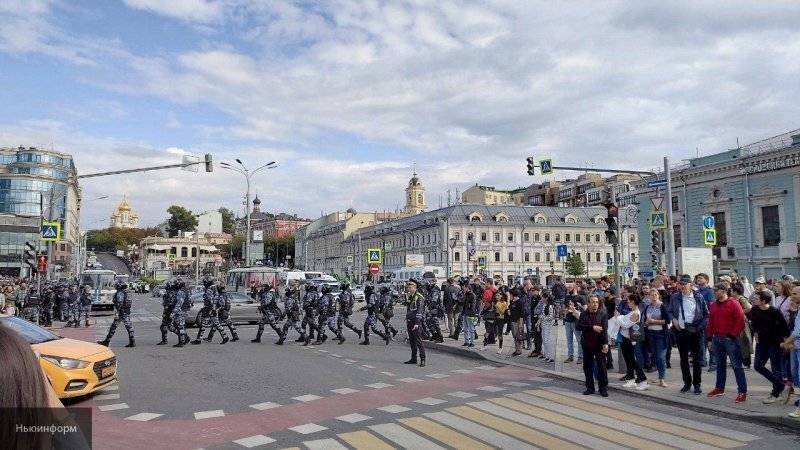 Алексей Навальный - Оппозиция стремится лишь шуметь на митингах и получать дивиденды Запада, считает Клинцевич - nation-news.ru - Россия