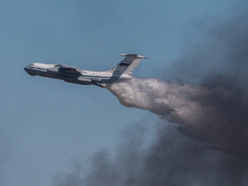 Самолёты Ил-76 завершили проливку горевшего склада под Ачинском - news.ru - Россия - Минобороны