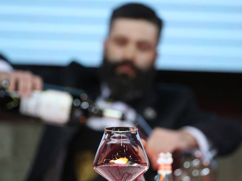 Роскачество дало рекомендации по выбору красного вина - news.ru - Россия