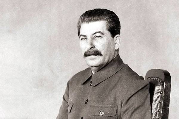 Почему Сталин сомневался в донесениях Зорге о дате начала войны | Русская семерка - russian7.ru