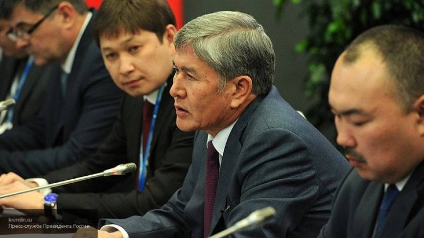 Алмазбек Атамбаев - Задержан экс-президент Киргизии Атамбаев, его резиденцию штурмовал спецназ - newinform.com - Киргизия