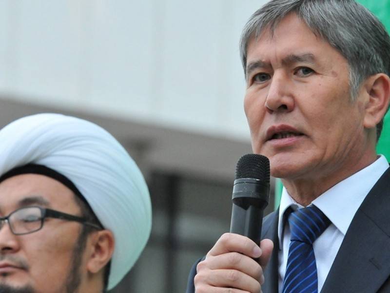 Атамбаев призвал силовиков «не идти против своего народа» - news.ru - Киргизия - с. Кой-Таш