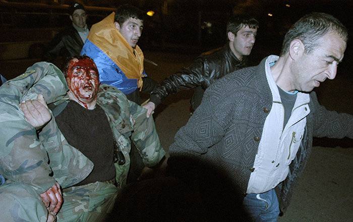 Рустам Бадасян - Семьи погибших во время беспорядков 2008 года в Ереване получат по 30 миллионов драмов - ru.armeniasputnik.am - Армения - Ереван