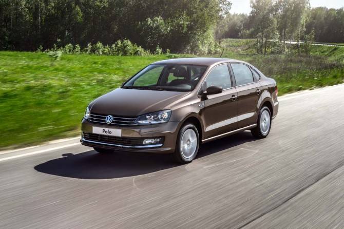 Volkswagen Polo - Volkswagen в июле реализовал корпоративным клиентам 3 тыс. автомобилей - autostat.ru - Россия