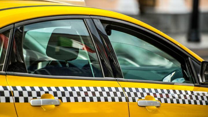 На водителей такси могут завести «электронное досье» - ru-bezh.ru - Россия