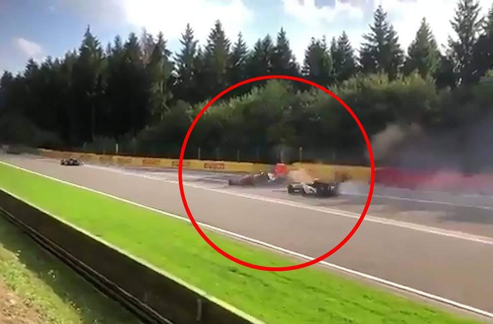 Антуан Юбер - Видео жуткой аварии на "Формуле-2": погиб 22-летний гонщик - tvc.ru - Бельгия