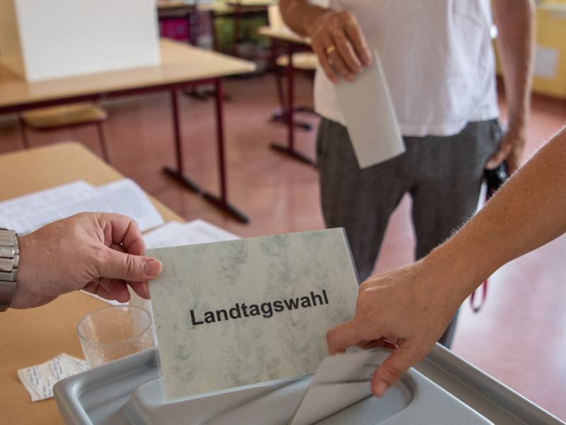 Выборы в парламенты Саксонии и Бранденбурга начались в ФРГ - news.ru - Германия - Парламент