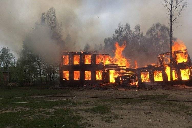 Подросток стал жертвой пожара в оздоровительном лагере на Украине - polit.info - Украина - Ивано-Франковская обл.