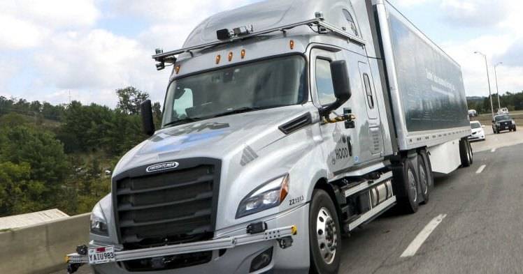 Daimler вывел свои беспилотные грузовики на&nbsp;дороги общего пользования - popmech.ru - США - штат Виргиния - Будущее