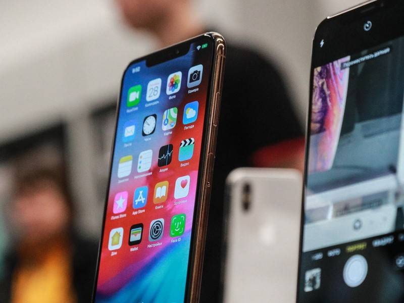 Марк Гурман - Apple может избавиться от цифр в названии новых iPhone - news.ru