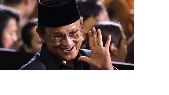 В 83 года умер бывший президент Индонезии Бухаруддин Юсуф Хабиби - piter.tv - Индонезия - Джакарта - Jakarta