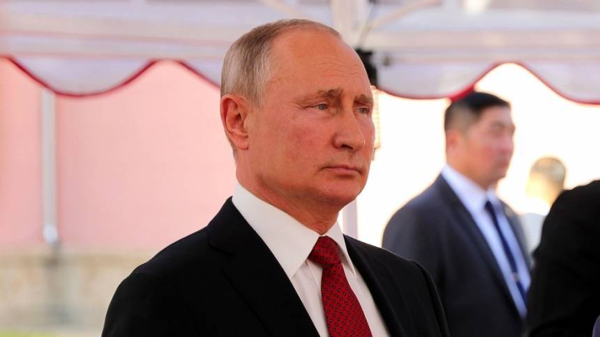 Владимир Путин - Путин прибыл в Дагестан на 20-летие отражения вторжения террористов в республику - 5-tv.ru - Россия - респ. Дагестан - Афганистан - район Ботлихский