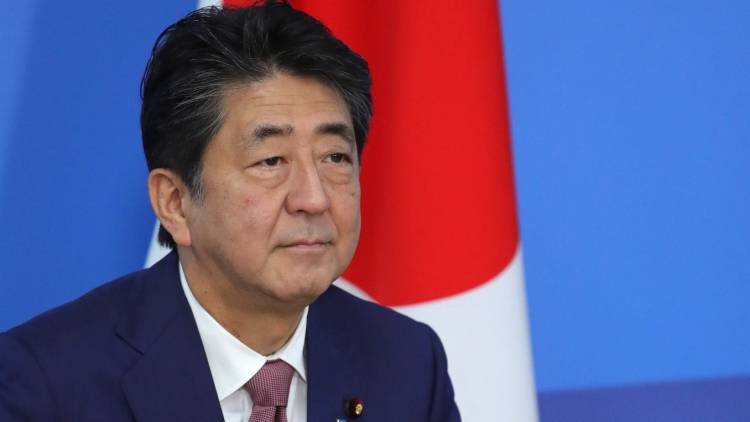 Таро Коно - Мотэги Тосимицу - Правительство Синдзо Абэ в полном составе ушло в отставку - inforeactor.ru - Япония