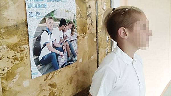 Руководство школы объяснило запрет на посещение ученику из-за прически - newtvnews.ru - Красноярский край - Сосновоборск
