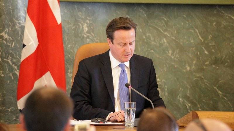 Борис Джонсон - Дэвид Кэмерон - Кэмерон не поддерживает инициативу Джонсона по приостановке работы парламента - polit.info - Англия - Великобритания