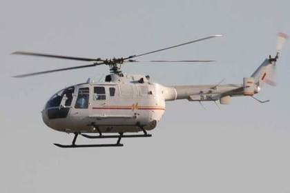 В Якутии пропал вертолет с тремя людьми на борту - lenta.ru - респ. Саха - район Оймяконский