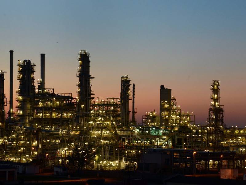 Саудовскаяаравия - Саудовская Аравия за сутки хочет восстановить нефтедобычу на треть - news.ru - Саудовская Аравия
