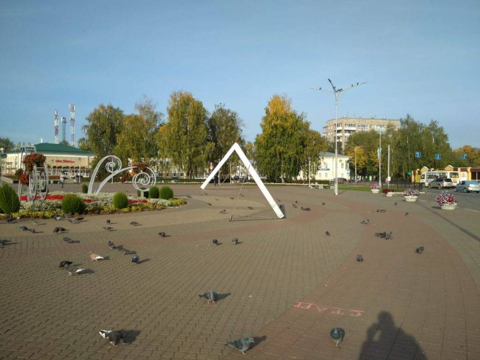 В начале недели на площади Свободы появился необычный арт-объект - gorodglazov.com - Санкт-Петербург