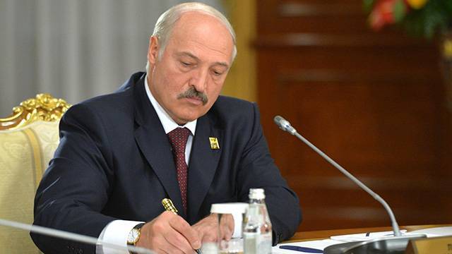 Александр Лукашенко - Дэвид Хейл - Лукашенко: без США нельзя решить конфликт на Украине - ren.tv - США - Украина - Белоруссия