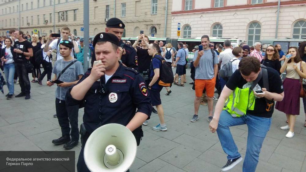 Павел Устинов - Юрий Самонкин - Вставшим на защиту Устинова либералам нужен самопиар, считает Марков - newinform.com - Москва