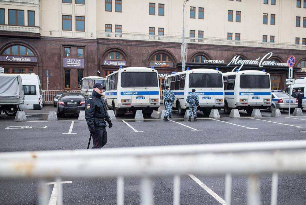 Павел Устинов - Юрий Самонкин - Либералы пытаются бороться с законом и правосудием в инциденте с Устиновым - politexpert.net - Москва