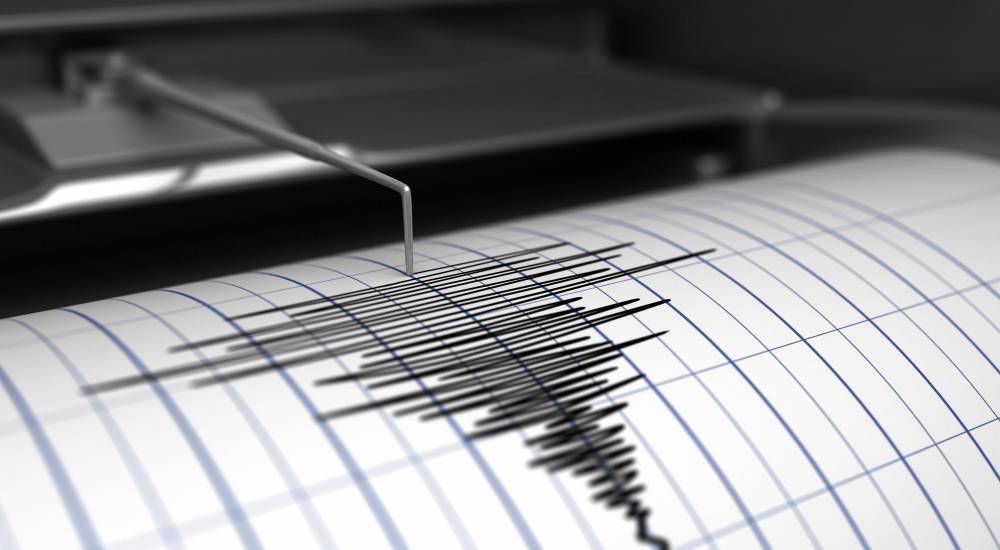 Около 40 человек пострадали из-за землетрясения в Албании - ren.tv - Афины - Албания - Тирана - Дуррес