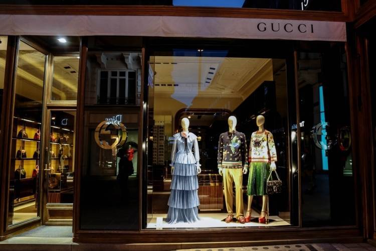 Алессандро Микель - Gucci представил коллекцию одежды в виде смирительных рубашек - inforeactor.ru