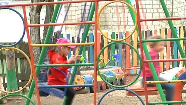 В Бурятии закрыли школы и детские сады из-за некачественной воды - ren.tv - респ.Бурятия - район Джидинский