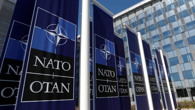 В НАТО отвергли предложение России ввести мораторий на размещение РСМД - russian.rt.com - Россия - Лунгеск