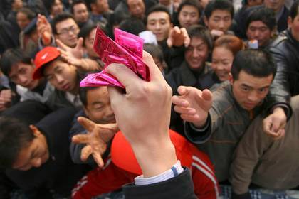 Разносчик презервативов не успел предотвратить беременность и попал под суд - lenta.ru - Китай - провинция Цзянсу