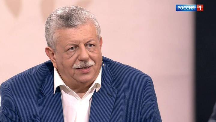 Михаил Борисов - Михаил Борисов стал отцом-одиночкой, повторив судьбу знаменитого отца - vesti.ru
