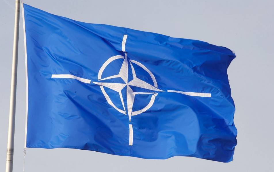 В НАТО отвергли предложение России о моратории на РСМД - m24.ru - Москва - Россия - Лунгеск