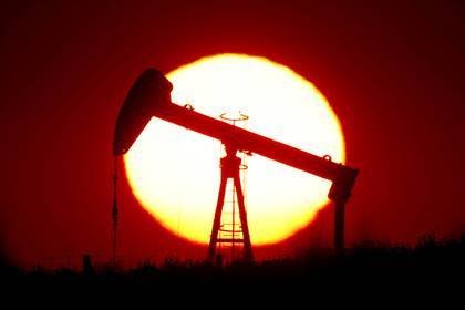 Нефть растеряла ценность из-за Саудовской Аравии - lenta.ru - Саудовская Аравия