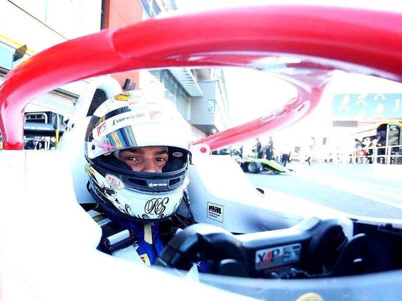 Юри Випс - Маркус Армстронг - Роберт Шварцман занял третье место во второй гонке «Формулы-3» в Сочи - news.ru - Россия - Сочи - Эстония - Новая Зеландия