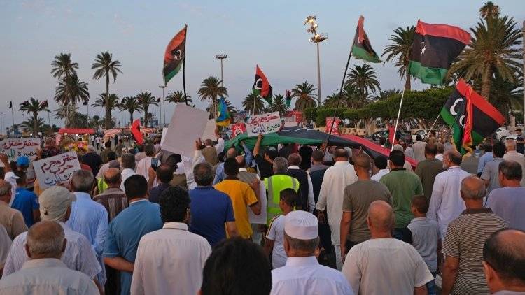 Байкеры в Триполи устроили акцию протеста - polit.info - Ливия - Триполи - Протесты