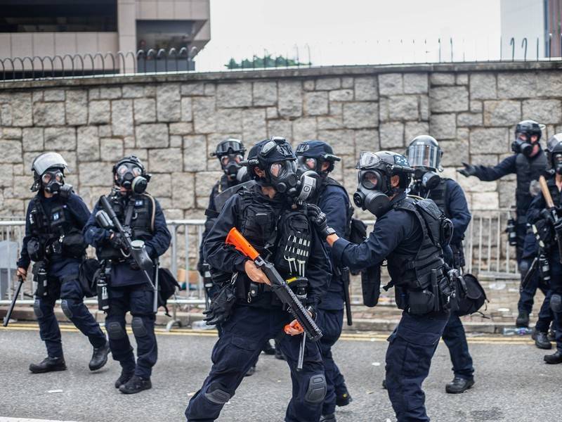 Полиция Гонконга применила боевые патроны для разгона демонстрантов - news.ru - Китай - Гонконг - Гонконг