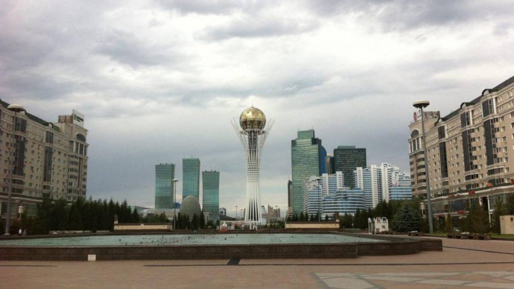 Нурсултан Назарбаев - Нурлан Ермекбаев - Назарбаев поручил провести в Нур-Султане в 2020 году военный парад - riafan.ru - Казахстан
