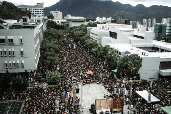 Кэрри Лам - Протестующие победили: глава Гонконга отозвала законопроект об экстрадиции - trud.ru - Китай - Гонконг