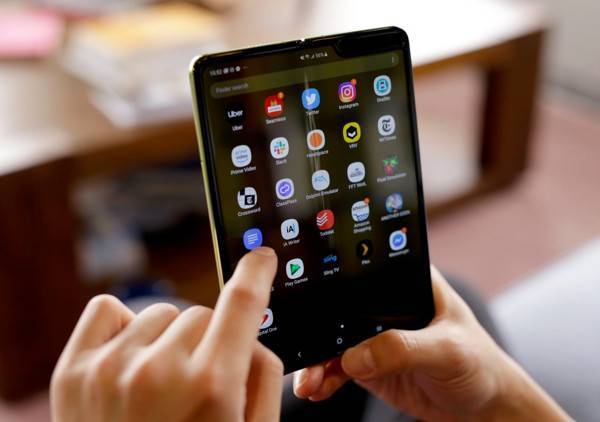 Samsung секретно готовит новый гибкий смартфон после скандального провала прошлого - cnews.ru