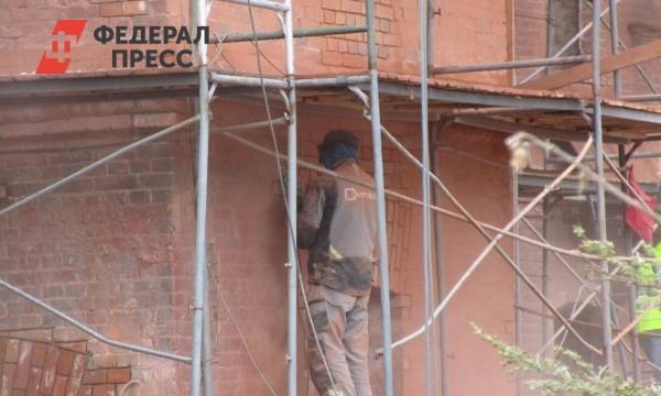 В Екатеринбурге от УГМК потребовали приостановить реконструкцию старинного здания из-за нарушений - fedpress.ru - Екатеринбург