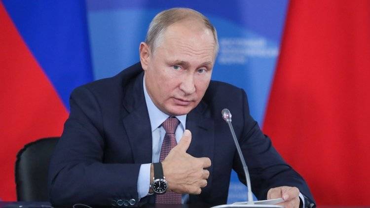 Владимир Путин - Путин - Путин заявил, что для иностранных партнеров на Дальнем Востоке открыты все сферы - polit.info - Россия - окр. Дальневосточный