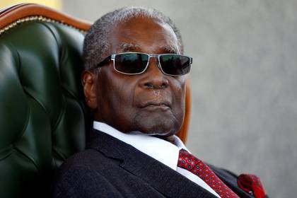Роберт Мугабе - Мугабе провозгласили национальным героем Зимбабве - lenta.ru - Зимбабве - Хараре