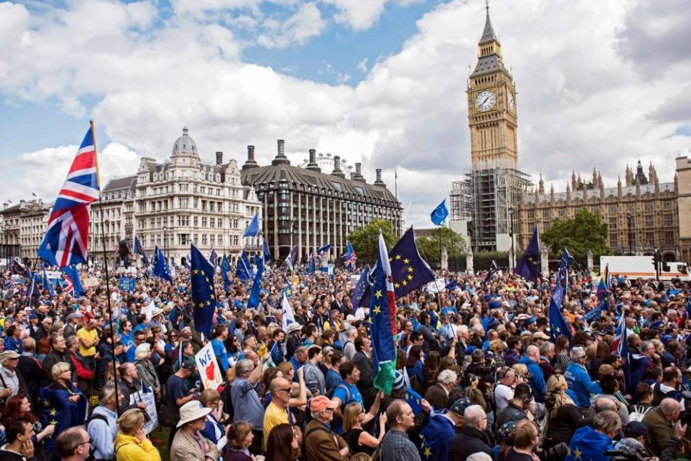 Джереми Корбин - Оппозиция Британии назвала условие проведения досрочных выборов - ren.tv - Англия