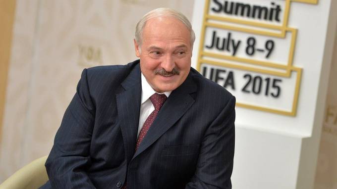 Александр Лукашенко - Лукашенко попросил Россию не "наклонять" Белоруссию - piter.tv - Россия - Белоруссия - Латвия - Александр Лукашенко
