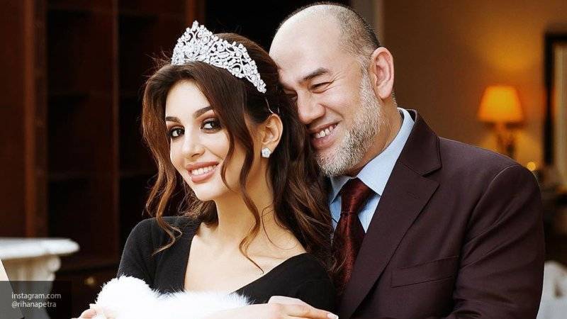 Оксана Воеводина - Экс-король Малайзии заявил, что сожалеет о браке с "Мисс Москвой" - nation-news.ru - Москва - Малайзия