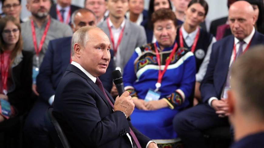 Владимир Путин - Староверы пригласили Путина отведать русские блюда в Чили - mir24.tv - Россия - Бразилия - Владивосток - Чили - с. Дальний Восток